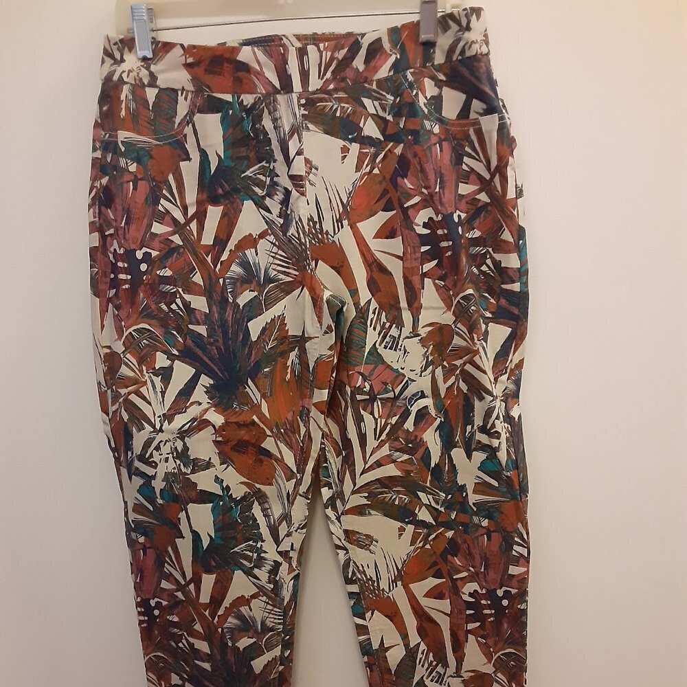 Slim-Sation 12 Petite Brown & Blue Print Pull On Pants.